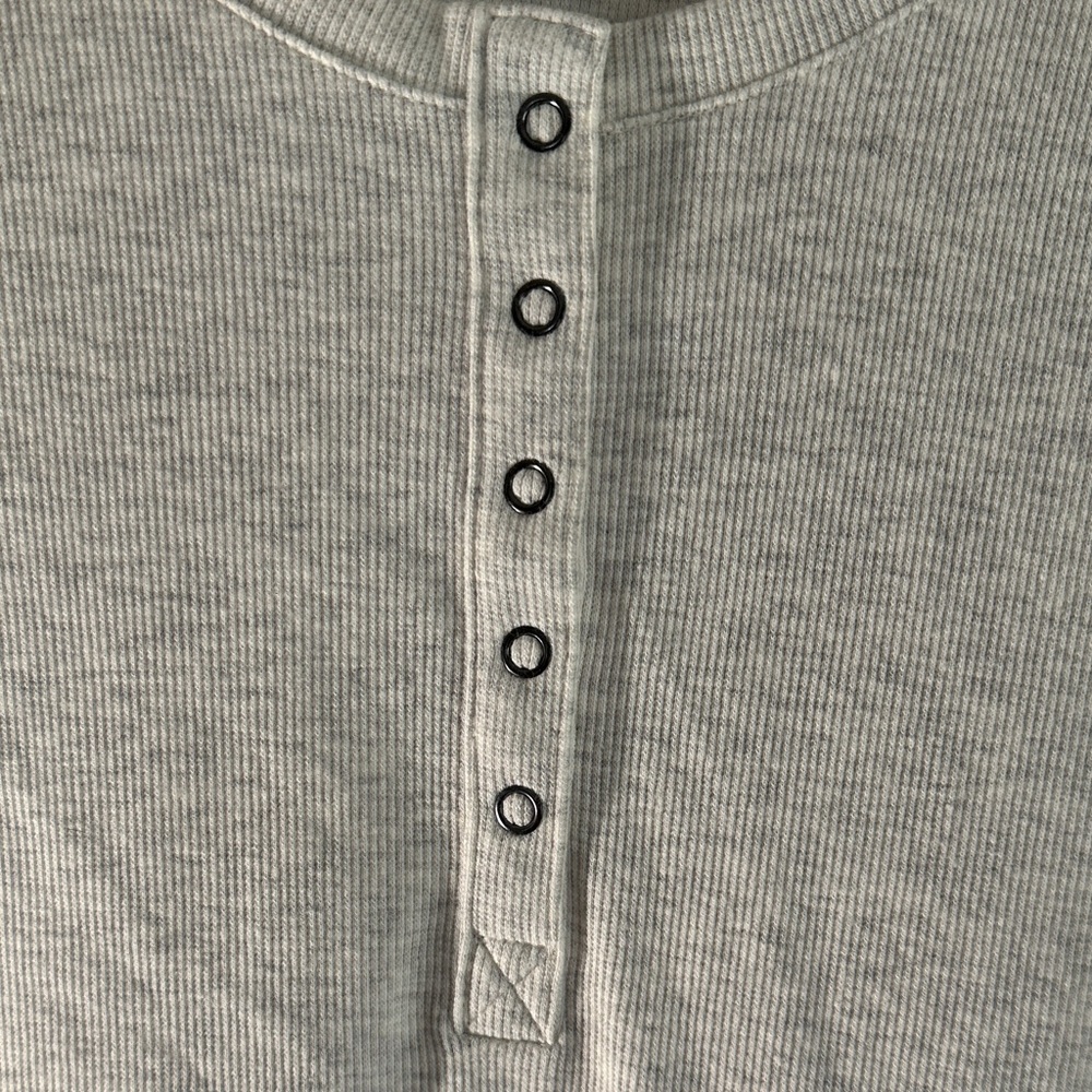 Heather Gray Long Sleeve Henley by Blue Mountain - Picture 4 of 8
